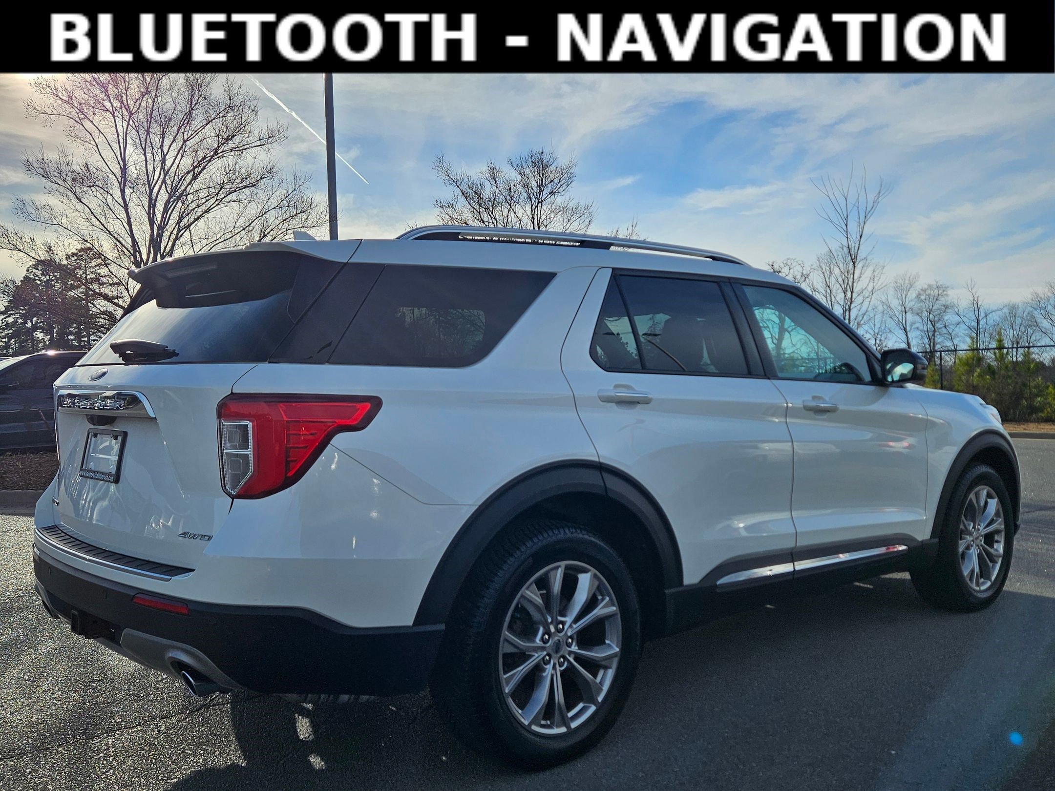 Used 2021 Ford Explorer Limited w/ Equipment Group 301A image 7