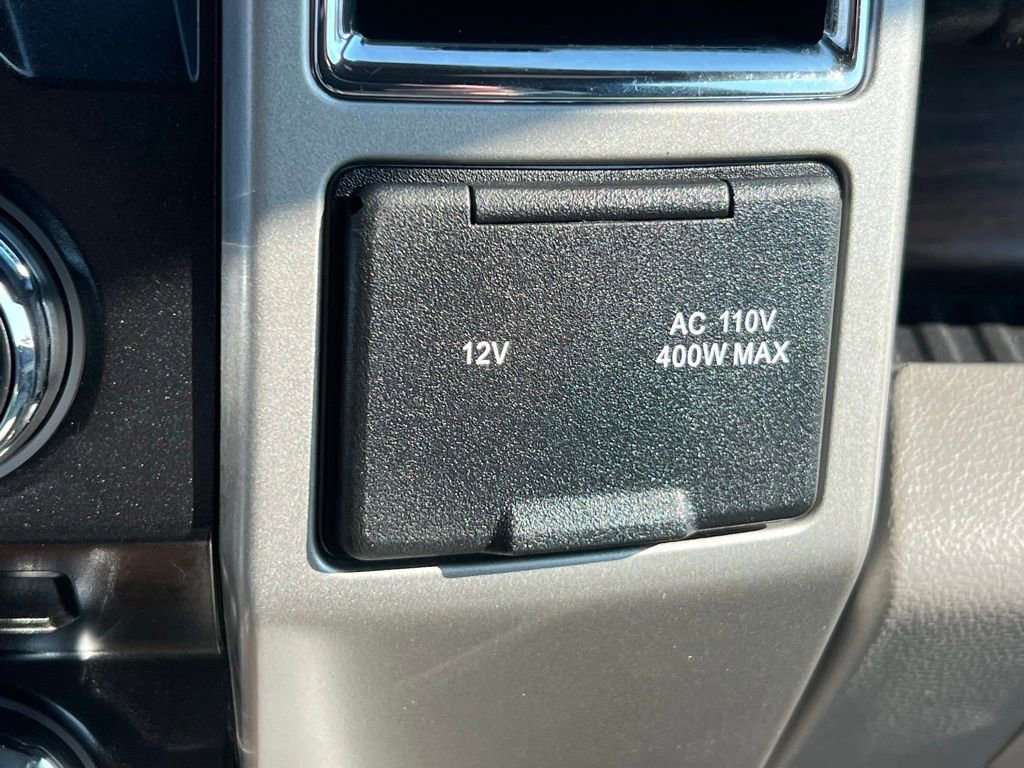 Used 2015 Ford F150 Lariat image 32