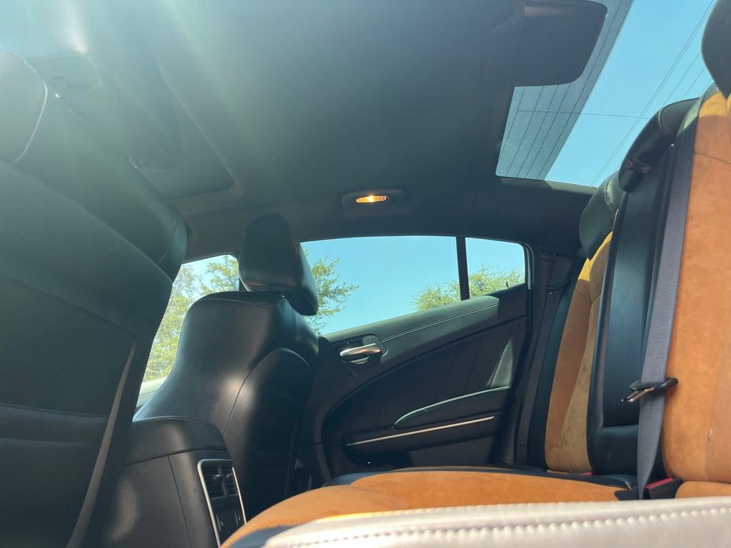 Used 2020 Dodge Charger R/T w/ Plus Group RWD image 10