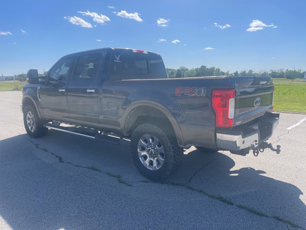 Used 2017 Ford F250 Lariat w/ Chrome Package AWD/4WD image 2