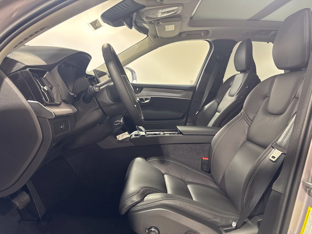 New 2026 Volvo XC90 B6 Ultra w/ Protection Package AWD/4WD image 18