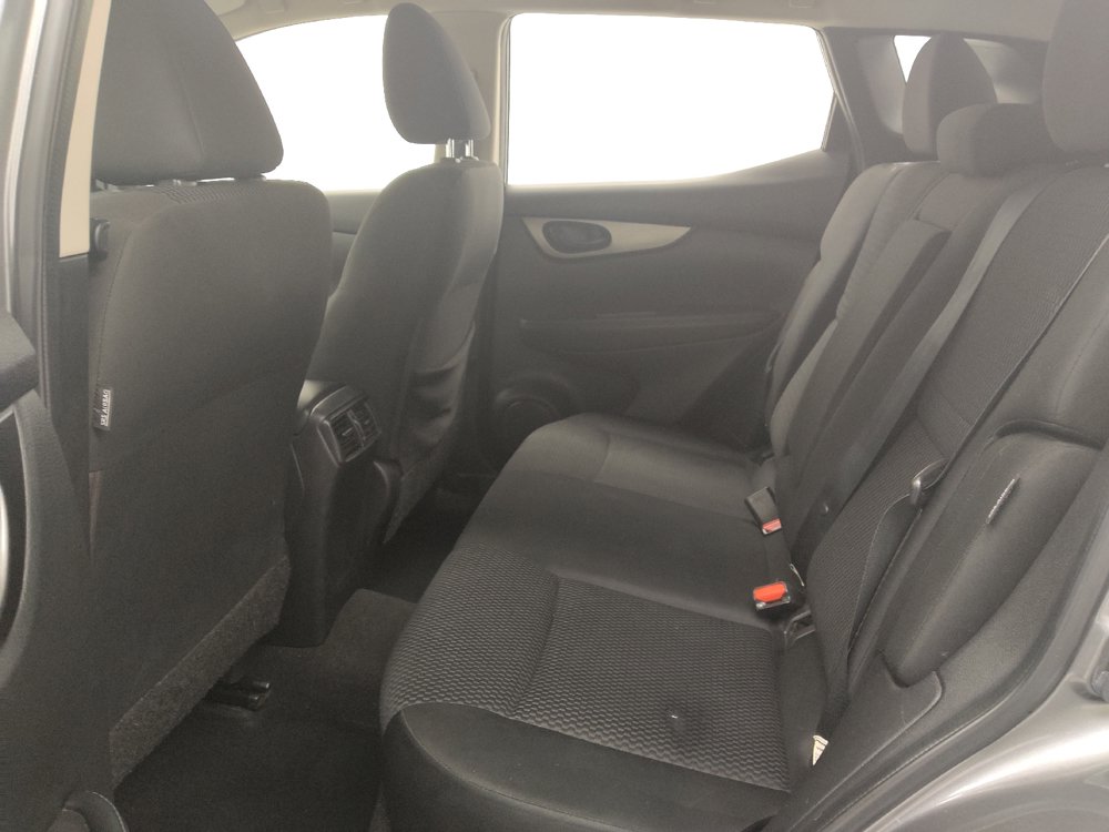 Used 2020 Nissan Rogue Sport S w/ Appearance Package FWD image 18