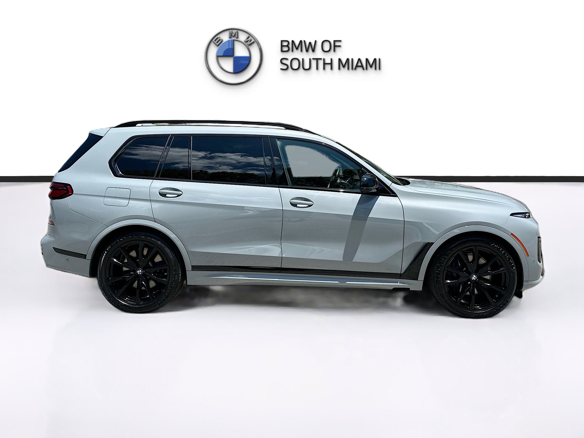 Certified 2024 BMW X7 M60i AWD/4WD image 7