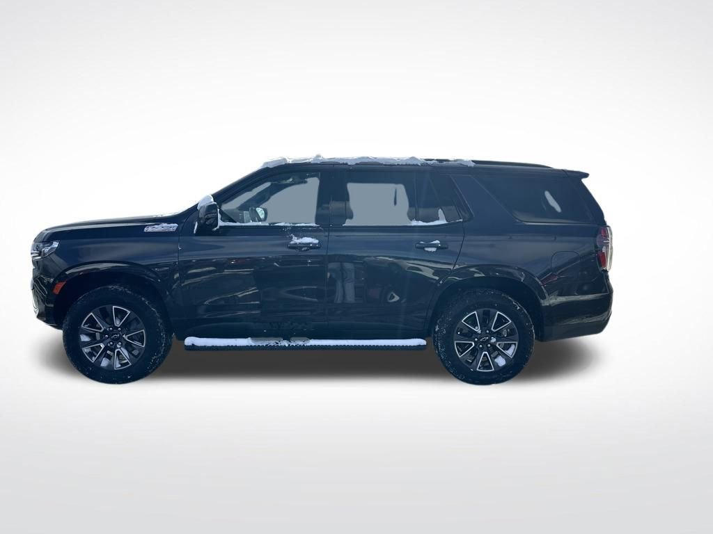 Used 2024 Chevrolet Tahoe Z71 w/ Luxury Package image 2