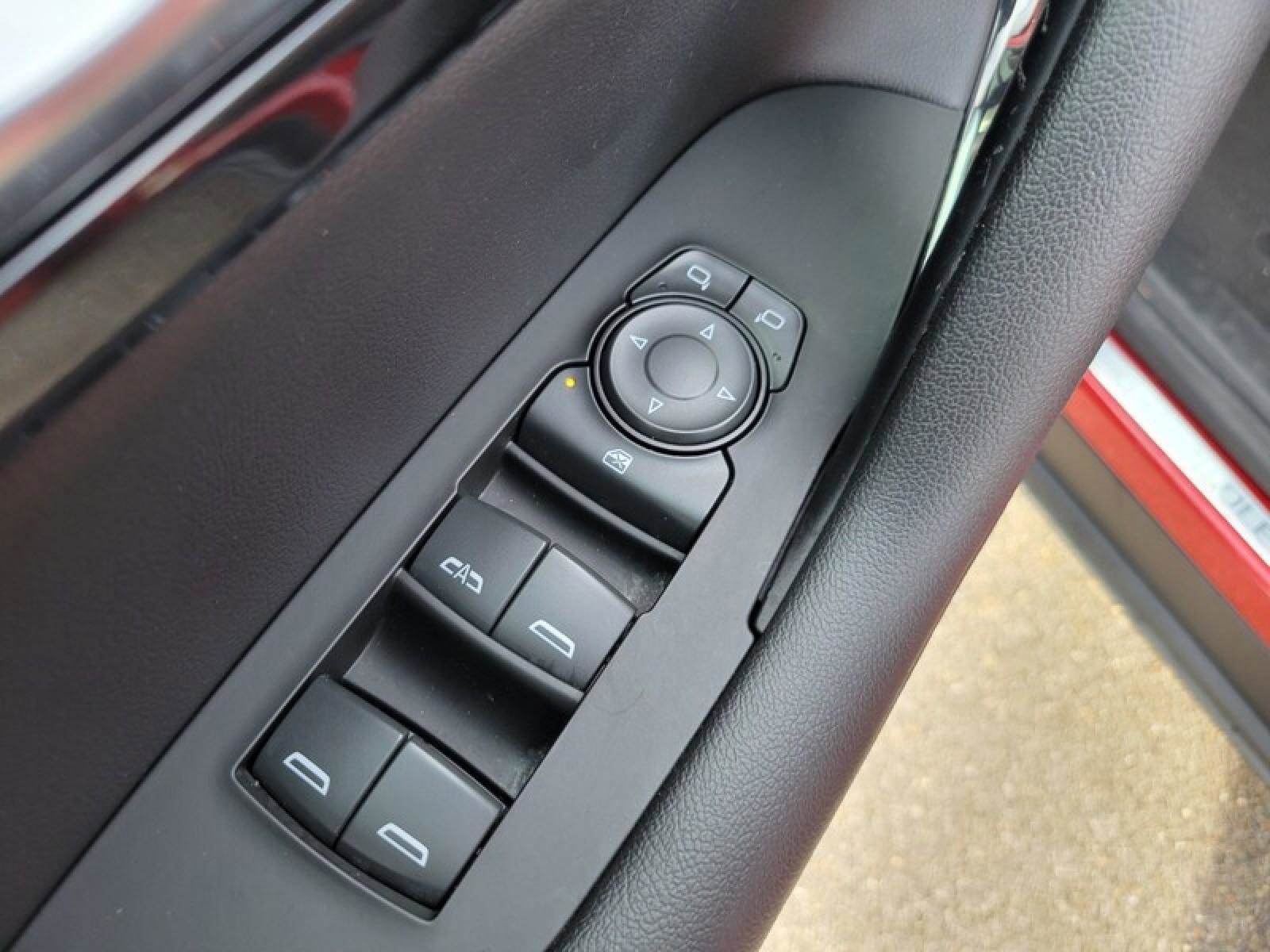 Used 2022 Chevrolet Blazer RS w/ Enhanced Convenience Package FWD image 25
