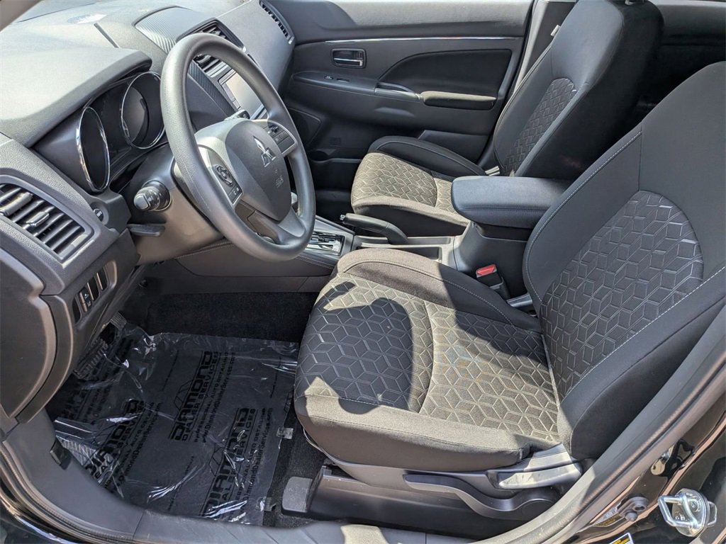 Used 2024 Mitsubishi Outlander Sport ES image 12