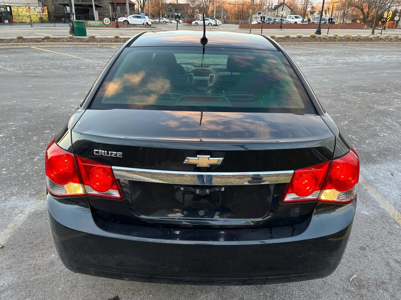 Used 2014 Chevrolet Cruze LS image 10