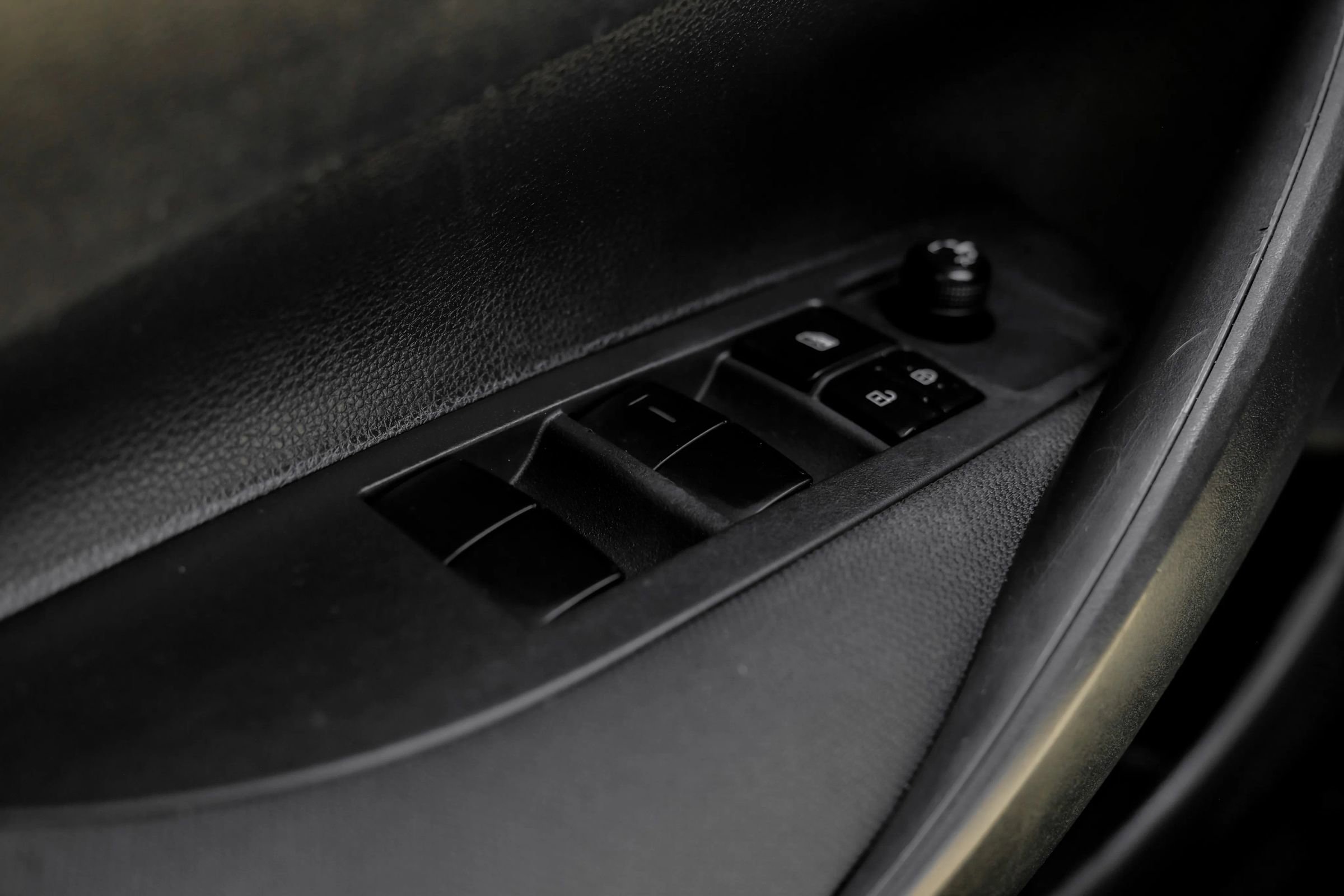 Used 2021 Toyota Corolla LE image 35