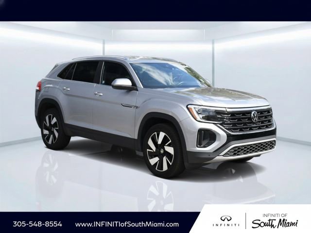 Used 2025 Volkswagen Atlas Cross Sport SE image 3