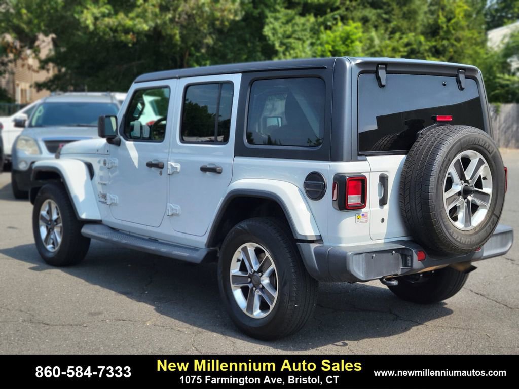 Used 2019 Jeep Wrangler Unlimited Sahara image 2