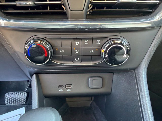 Used 2024 Buick Encore GX Preferred AWD/4WD image 20