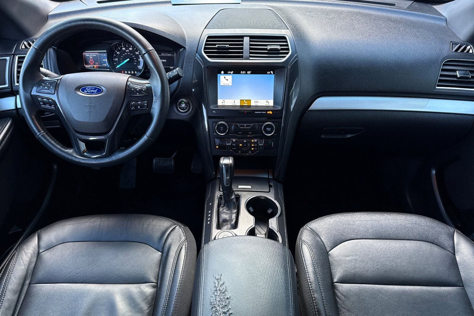 Certified 2017 Ford Explorer XLT w/ Equipment Group 202A image 14