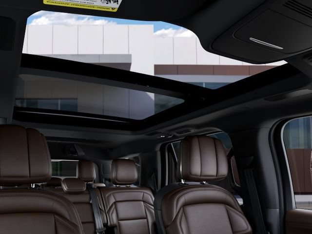 New 2027 Lincoln Navigator Reserve AWD/4WD image 22
