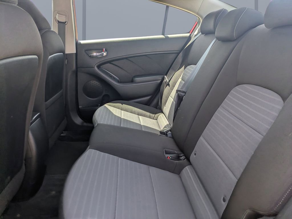 Used 2018 Kia Forte S FWD image 12