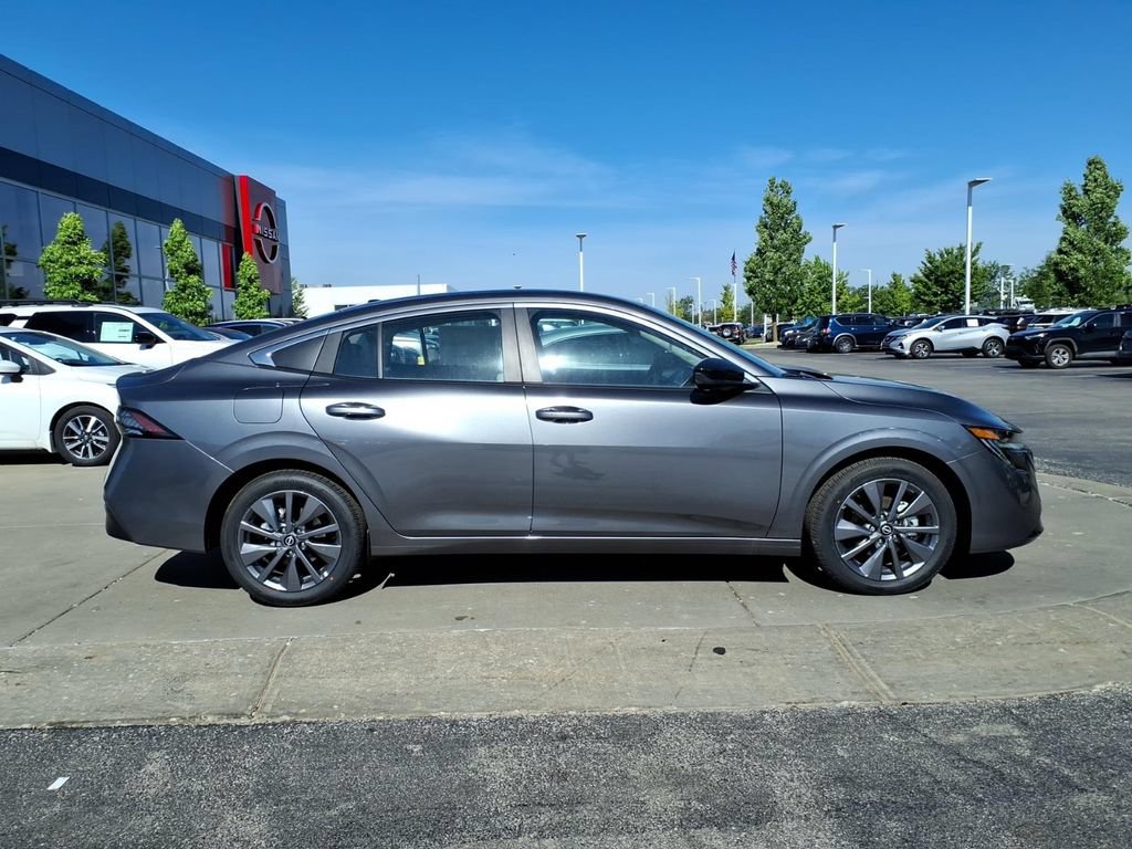 New 2026 Nissan Sentra SL w/ Floor Mat Package FWD image 9