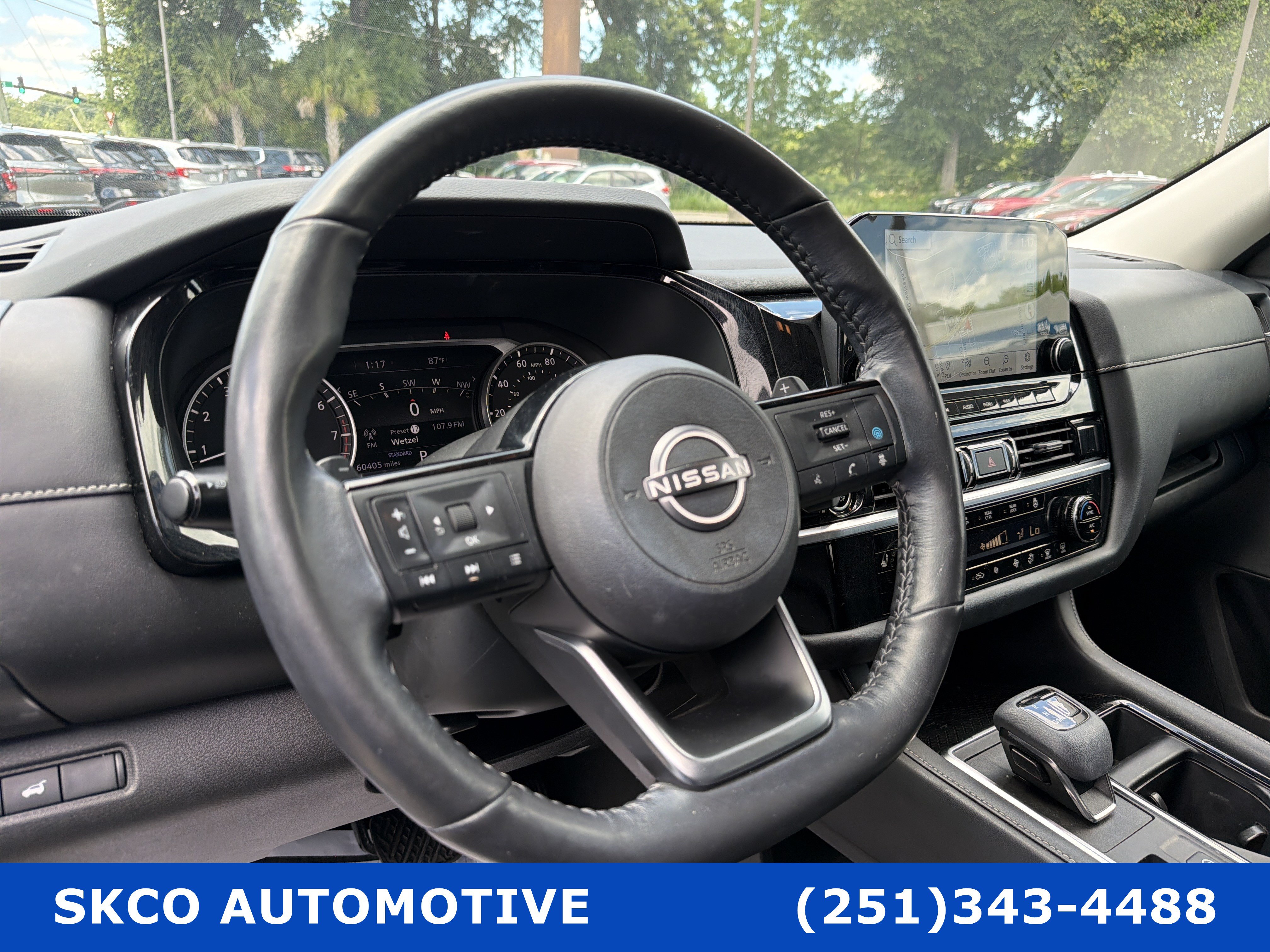 Used 2023 Nissan Pathfinder SL FWD image 19