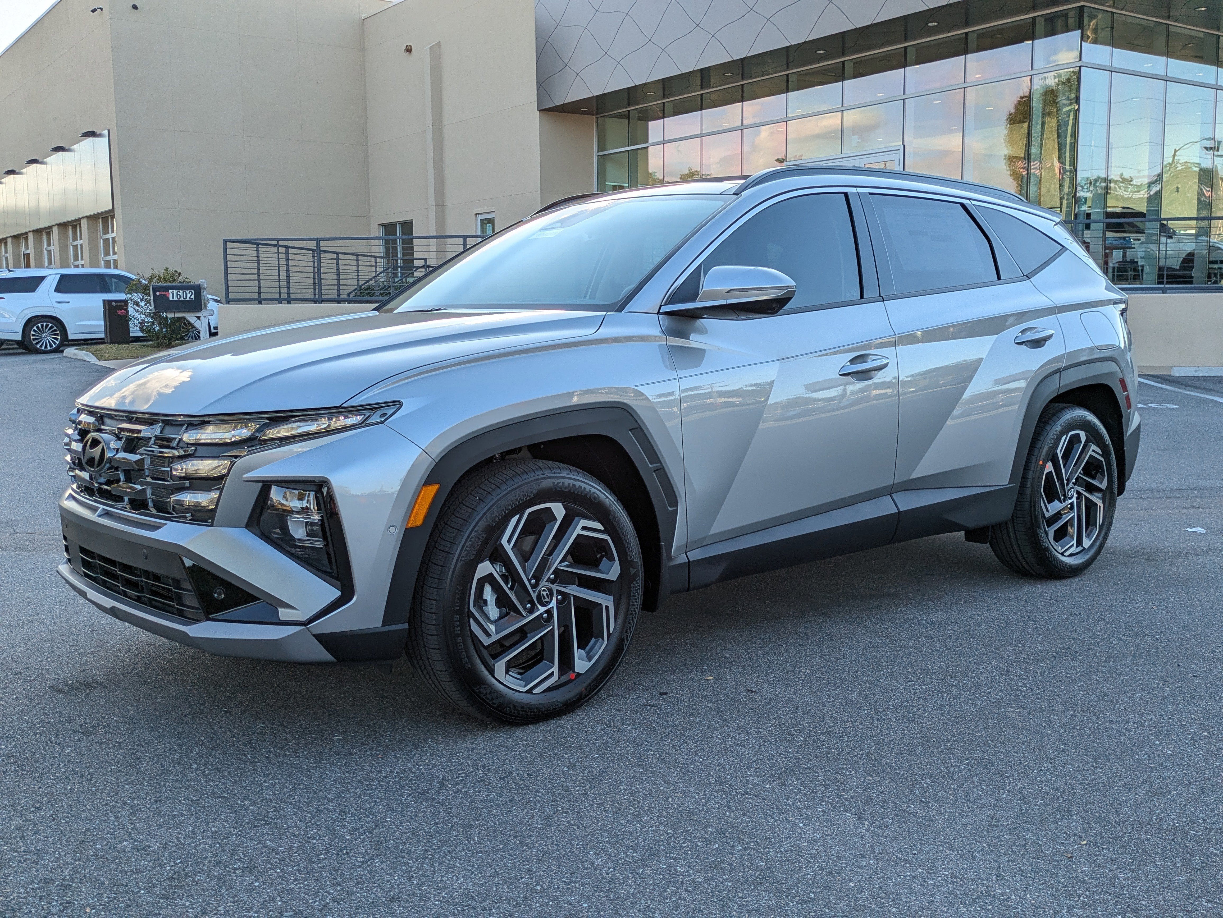 New 2026 Hyundai Tucson Limited image 10