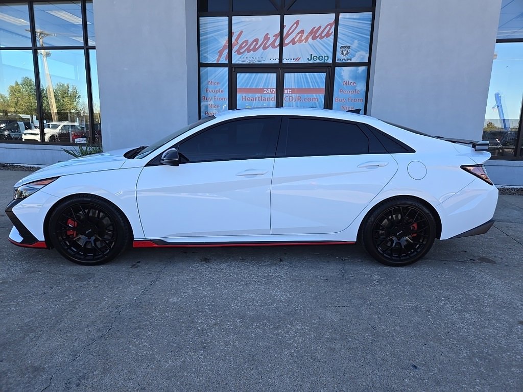 Used 2022 Hyundai Elantra N w/ Preferred Accessory Package image 5