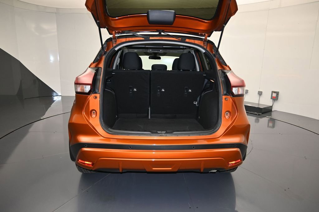 Used 2022 Nissan Kicks SV FWD image 23