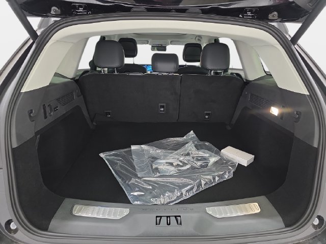 New 2026 Lincoln Nautilus Reserve AWD/4WD image 30