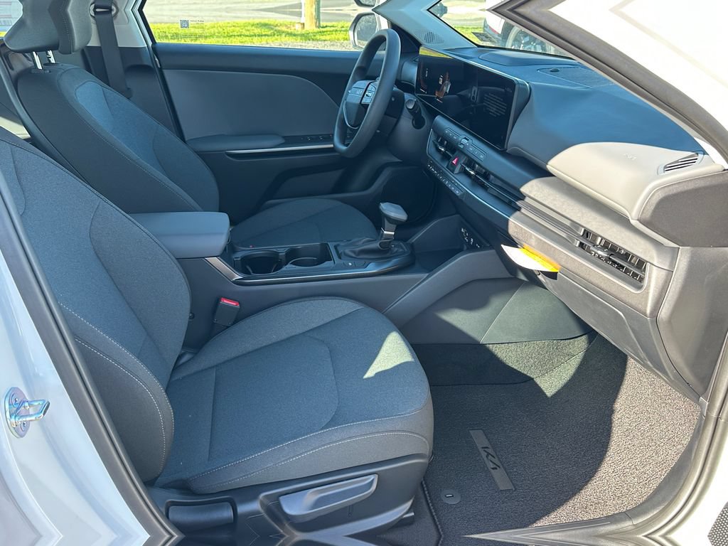 New 2026 Kia K4 FWD image 6
