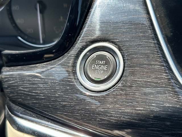 Used 2020 Cadillac XT6 Premium Luxury AWD/4WD image 31