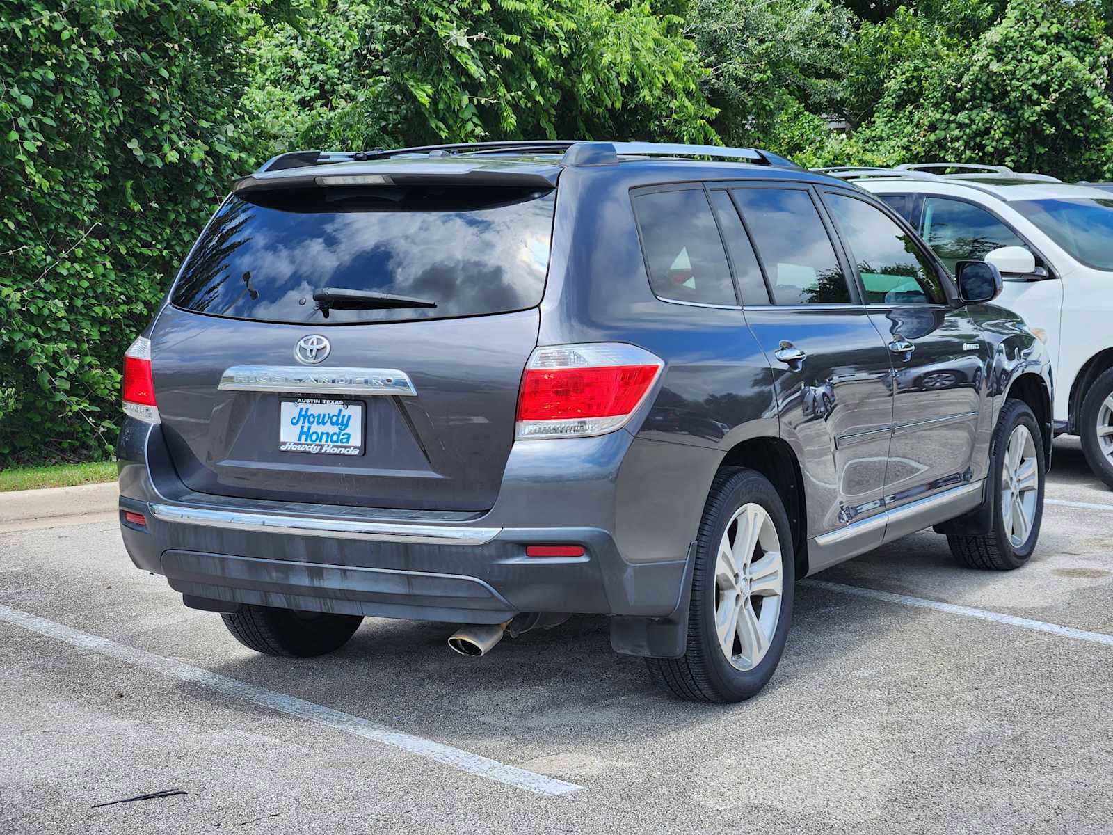 Used 2013 Toyota Highlander Limited FWD image 6