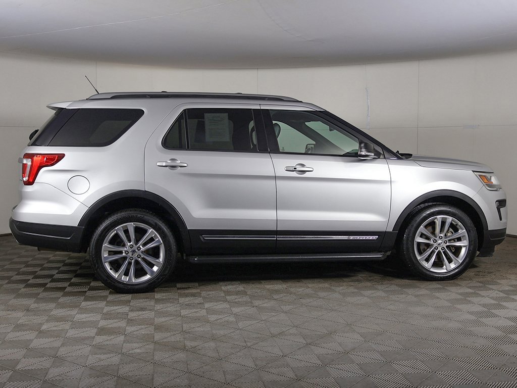 Used 2018 Ford Explorer XLT w/ Equipment Group 202A image 15