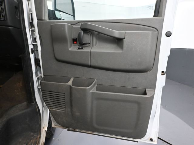 Used 2017 Chevrolet Express 3500 LT w/ LT Preferred Equipment Group image 34