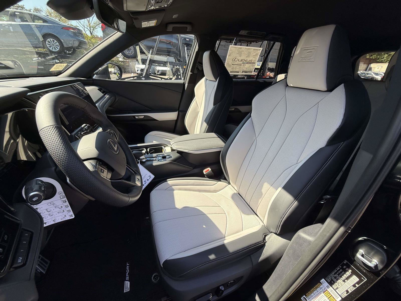 New 2026 Lexus TX 500h AWD w/ Technology Package image 2