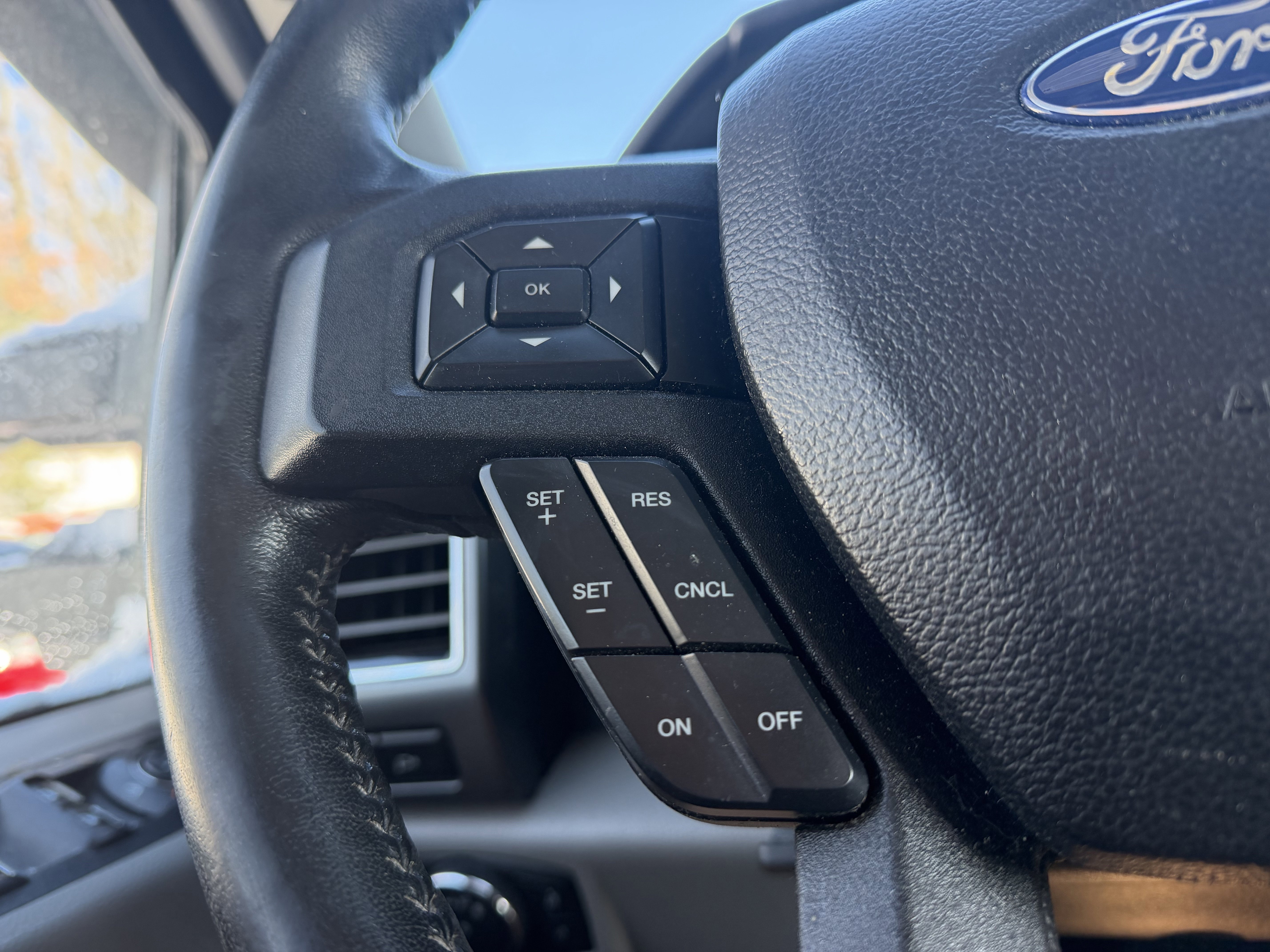 Used 2018 Ford F150 XLT w/ Equipment Group 302A Luxury image 17