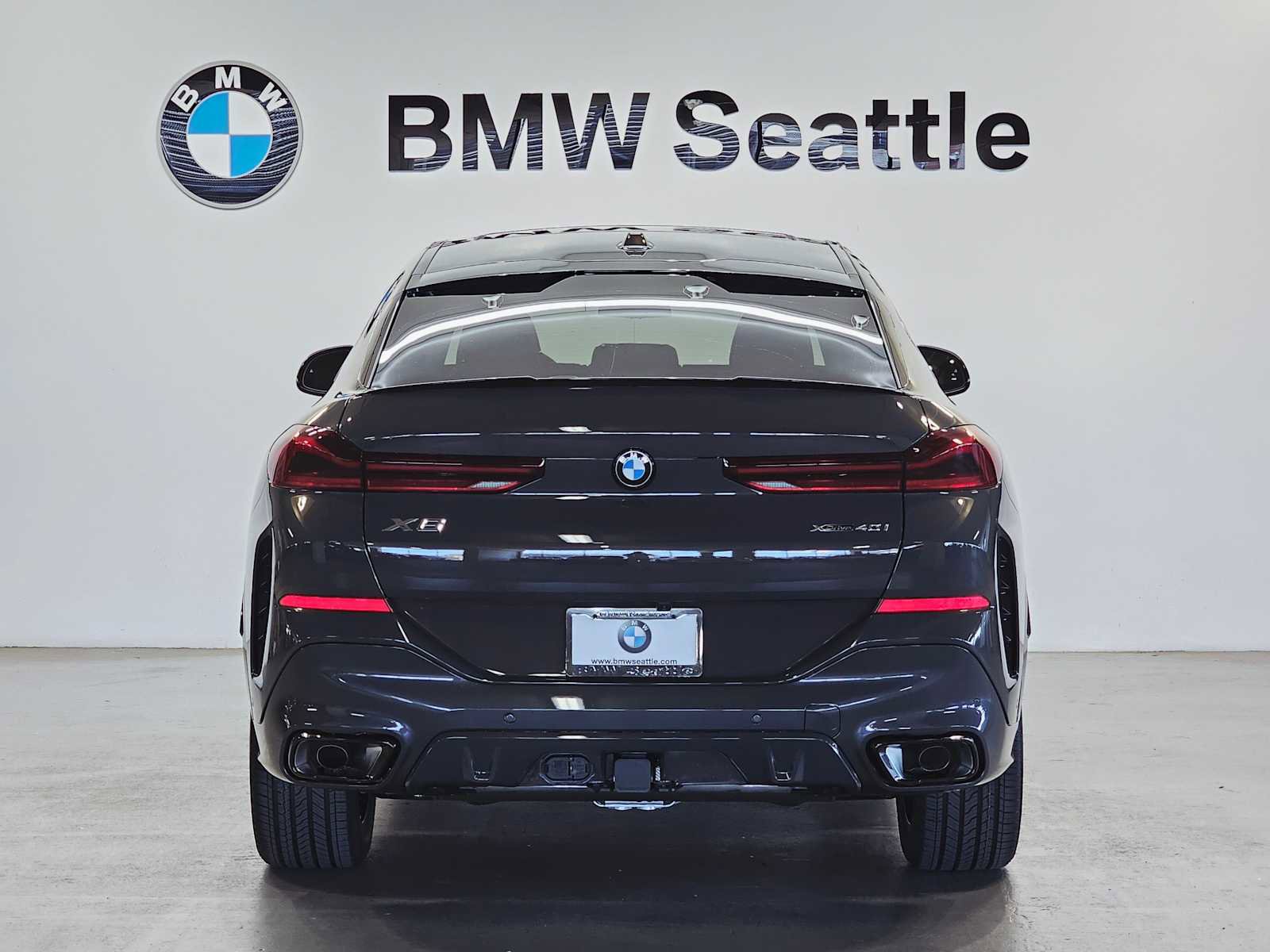 New 2026 BMW X6 xDrive40i w/ Executive Package image 5