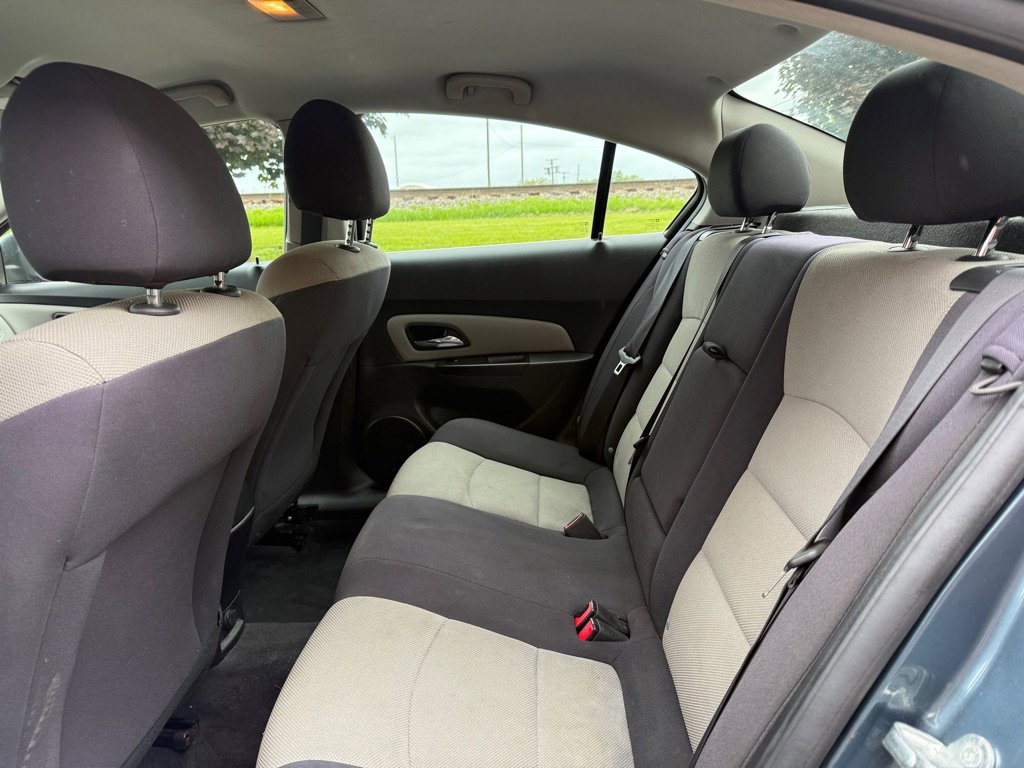 Used 2012 Chevrolet Cruze LS w/ Connectivity Package FWD image 10