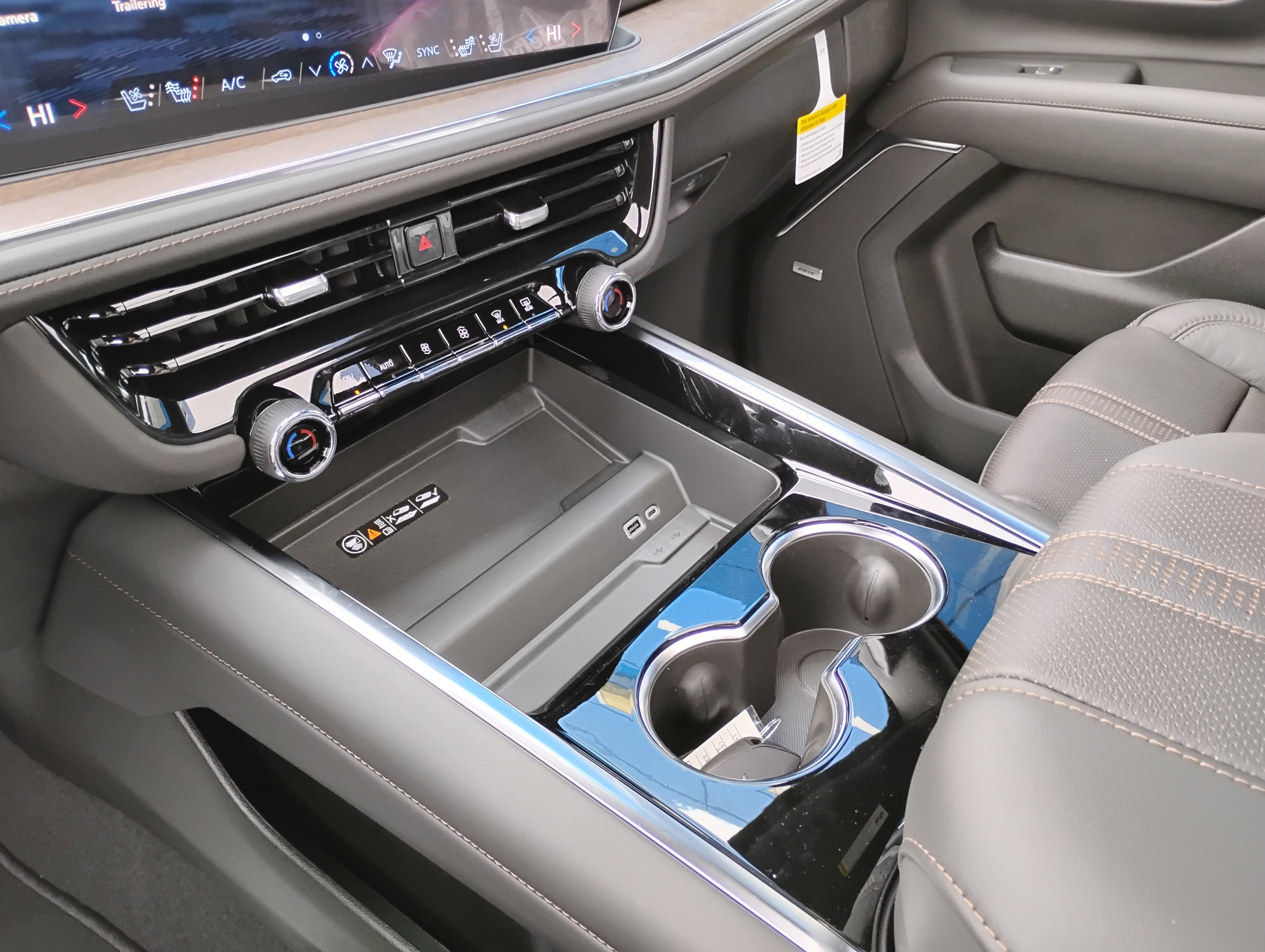 New 2026 Chevrolet Tahoe High Country w/ Sun And Tow Package image 13