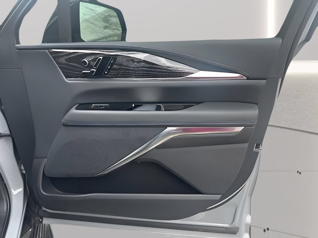 New 2026 Cadillac Escalade IQ Luxury 1 w/ LPO, Floor Liner Package AWD/4WD image 19