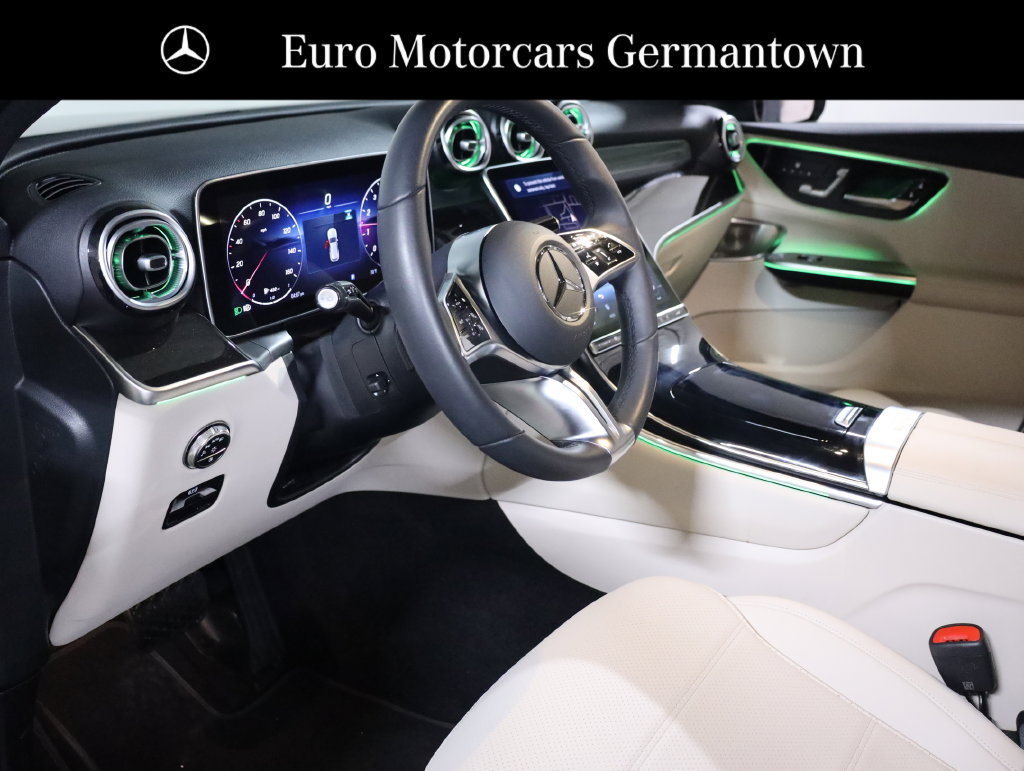 Used 2026 Mercedes-Benz GLC 300 4MATIC image 31