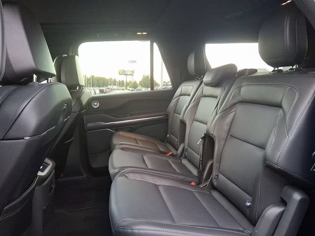 New 2025 Lincoln Navigator L Reserve w/ Jet Appearance Package AWD/4WD image 5