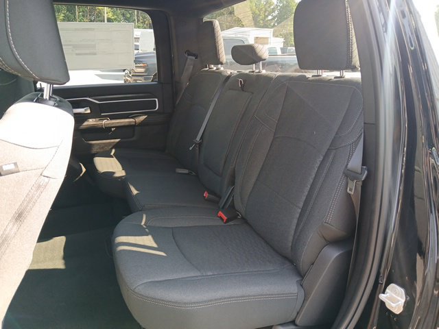 New 2026 RAM 3500 Big Horn AWD/4WD image 19
