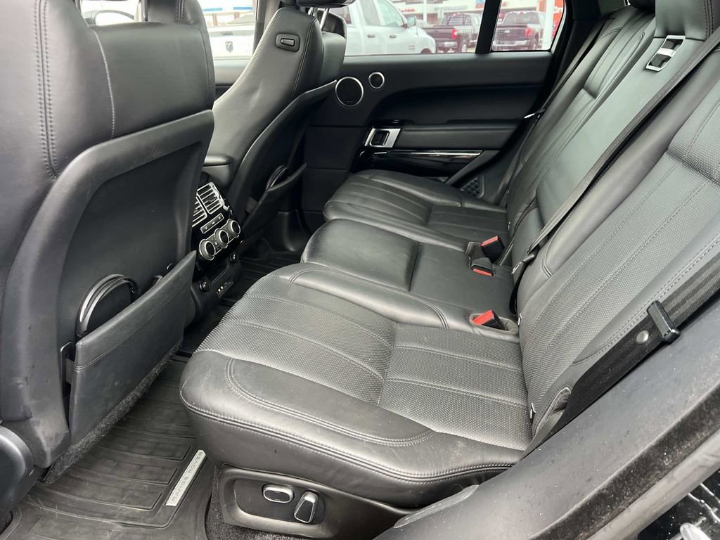 Used 2015 Land Rover Range Rover Supercharged AWD/4WD image 14