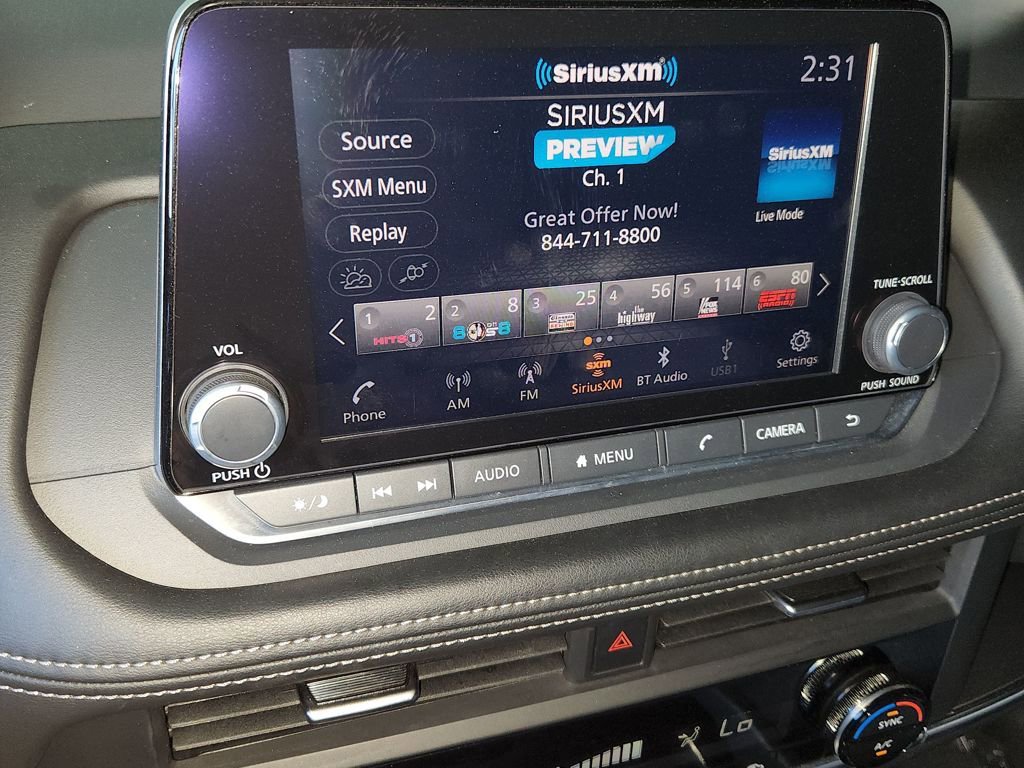 Used 2025 Nissan Rogue SV AWD/4WD image 31