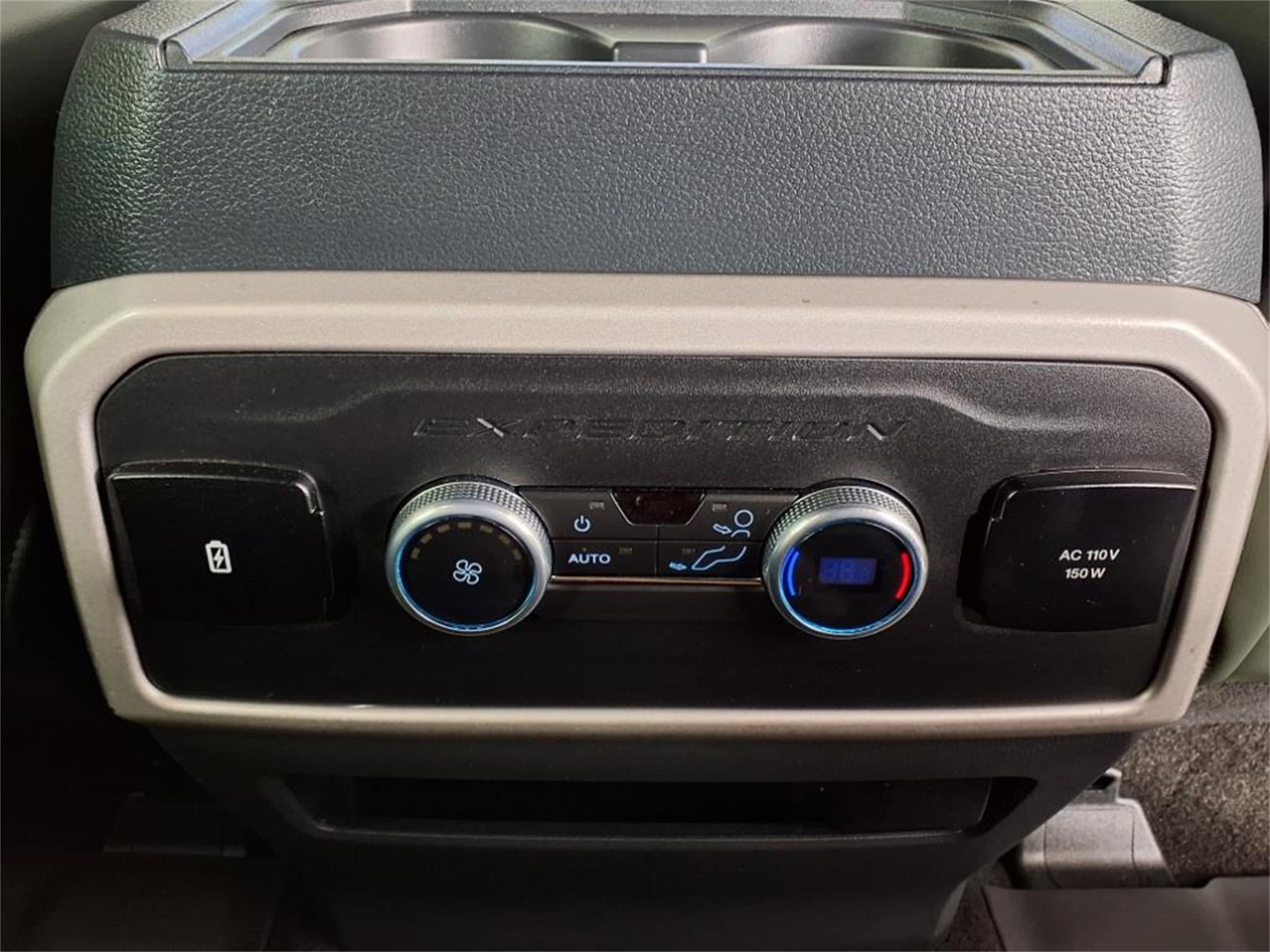 Used 2022 Ford Expedition Timberline image 12
