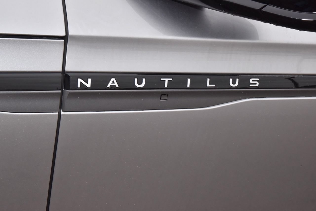 New 2026 Lincoln Nautilus Reserve w/ Jet Appearance Package AWD/4WD image 70