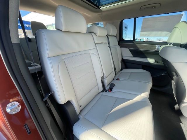 New 2025 Hyundai Santa Fe Limited image 28