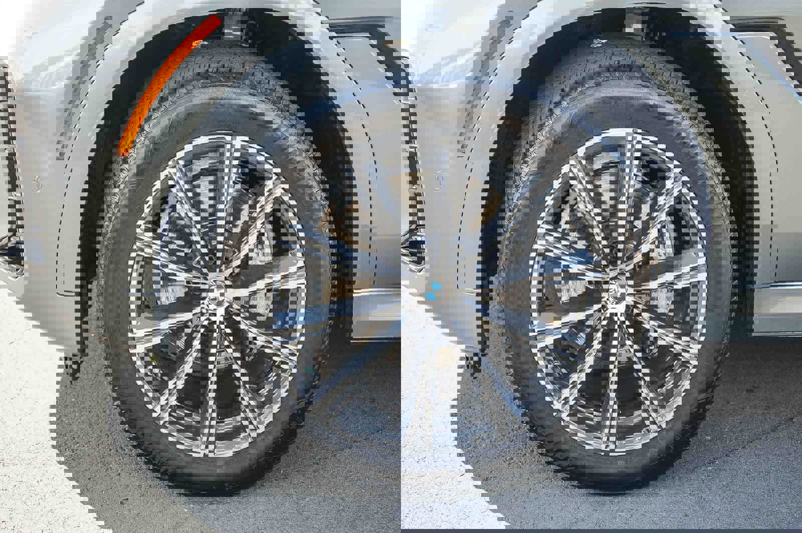 Used 2025 BMW X6 xDrive40i image 7