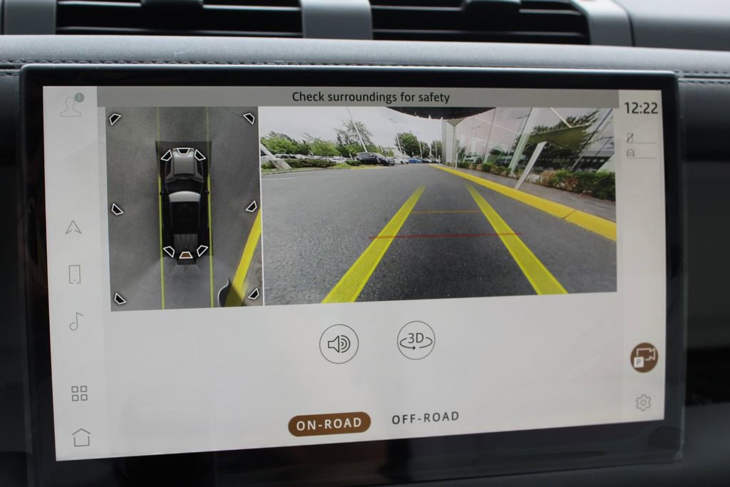 Used 2025 Land Rover Defender 110 S image 15