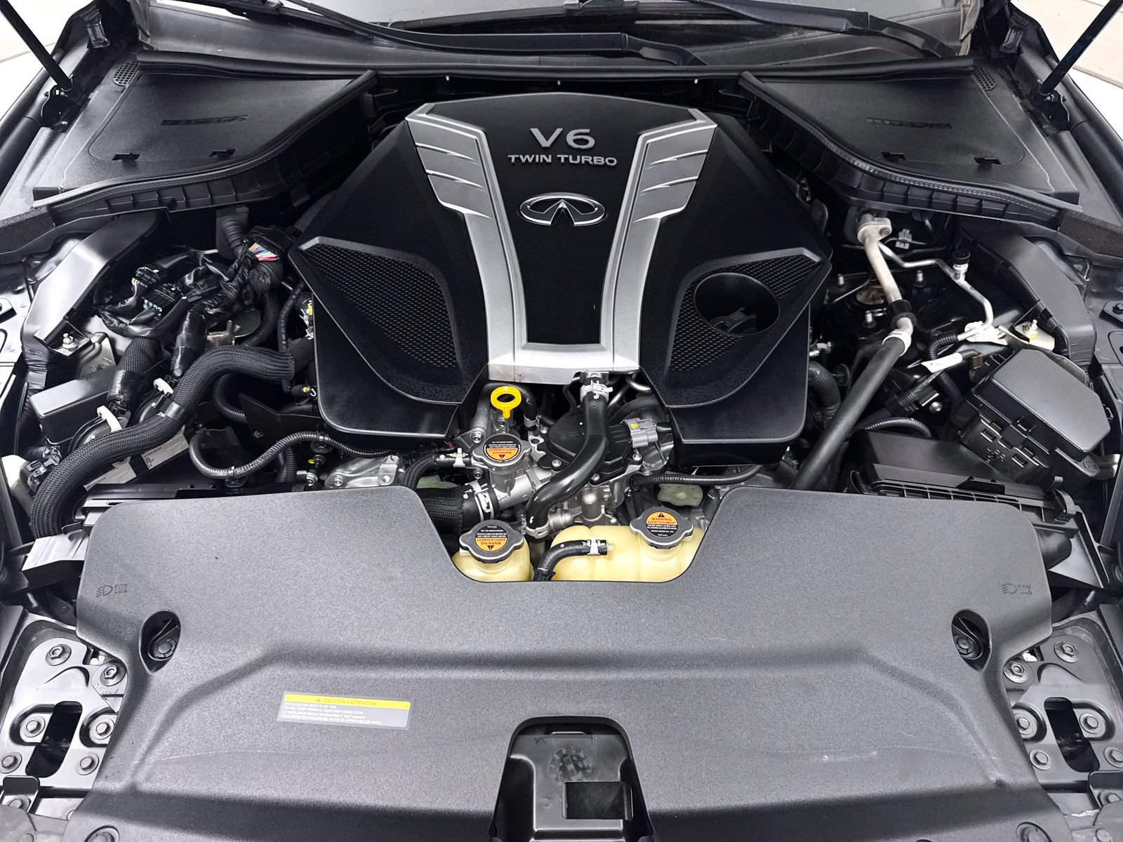 Used 2018 INFINITI Q50 Luxe w/ Essential Package (3.0T Luxe) RWD image 9