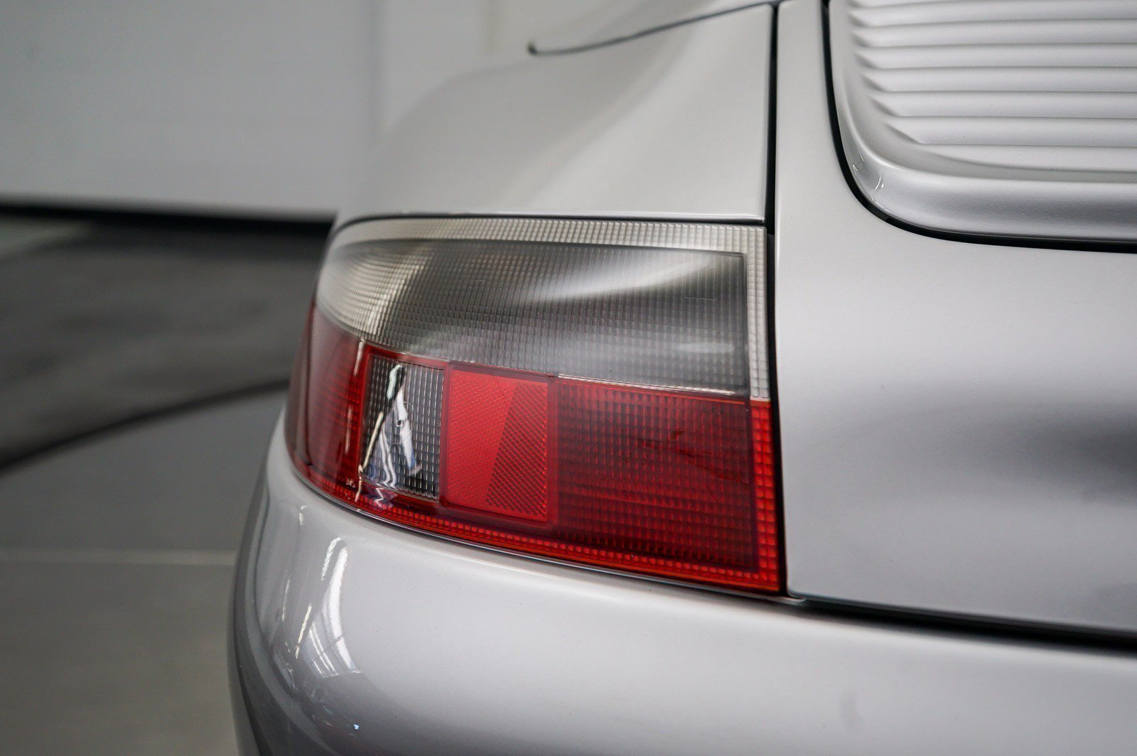 Used 2003 Porsche 911 Carrera RWD image 22