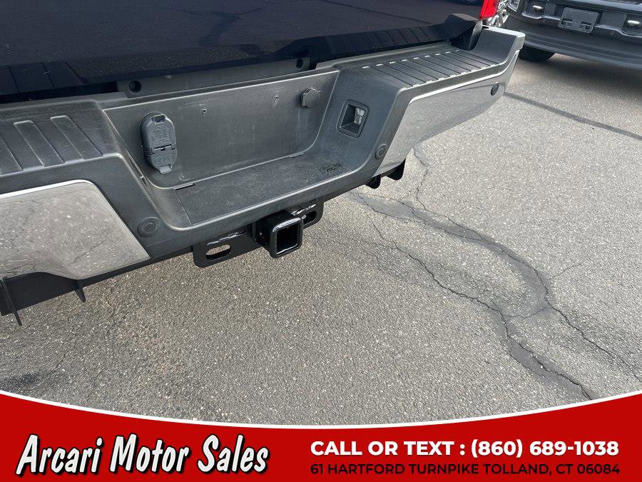 Used 2022 Ford F250 XLT w/ XLT Premium Package image 13