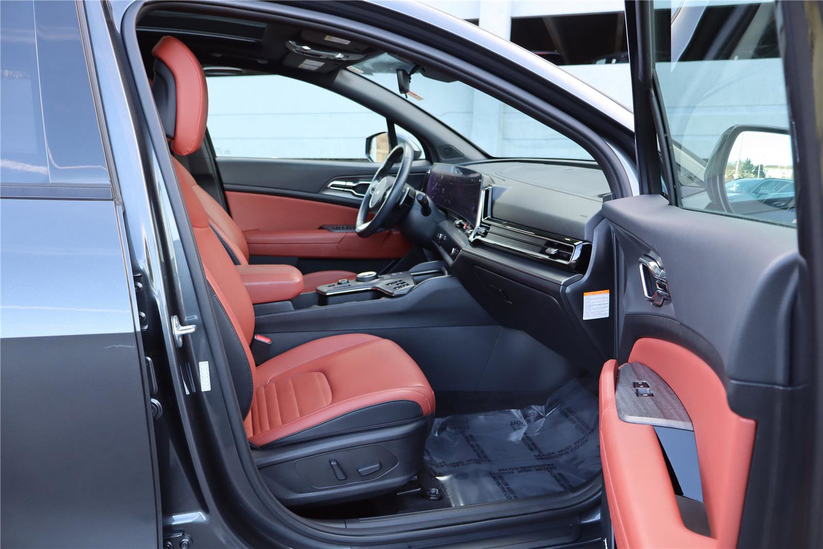 Certified 2023 Kia Sportage SX Prestige image 28