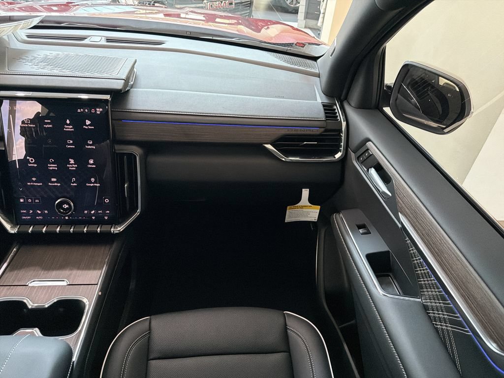 New 2027 GMC Acadia Denali FWD image 17